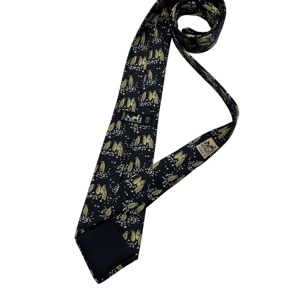 HERMÈS 7334 EA Black Penguin Silk LUXURY Tie FRANCE - Picture 2 of 5